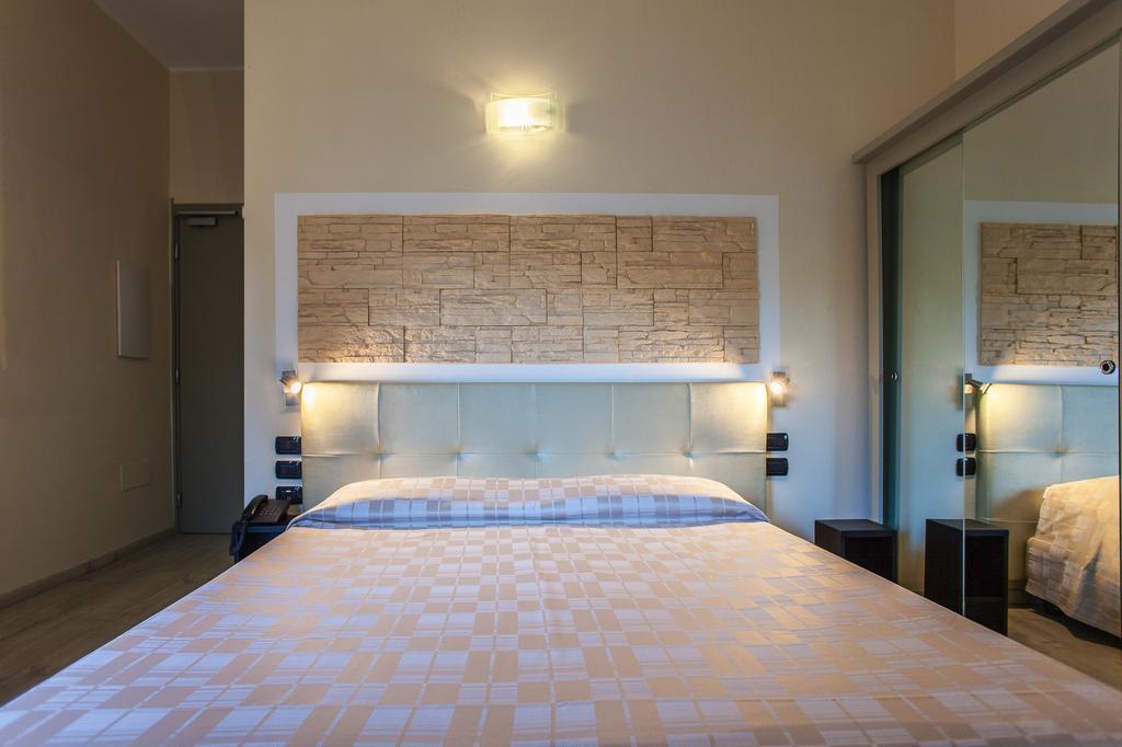 Hotel Calamosca Кальяри Экстерьер фото